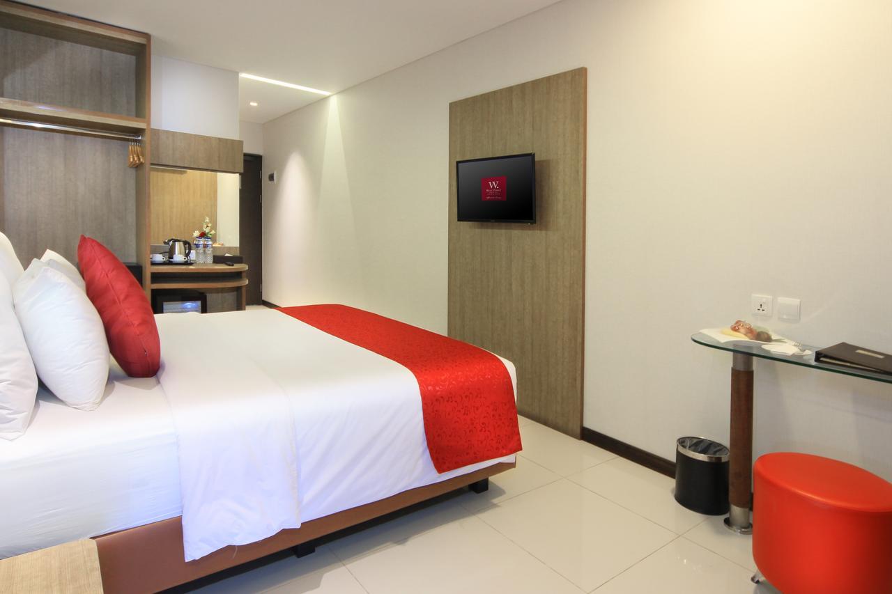 West Point Hotel Bandung Exterior foto